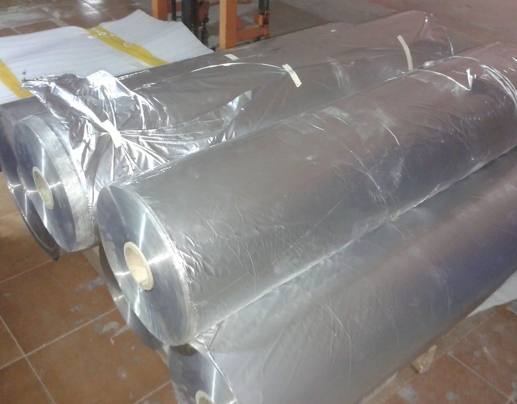 Centerfold Sheeting (CF) | Plastics-bag.com